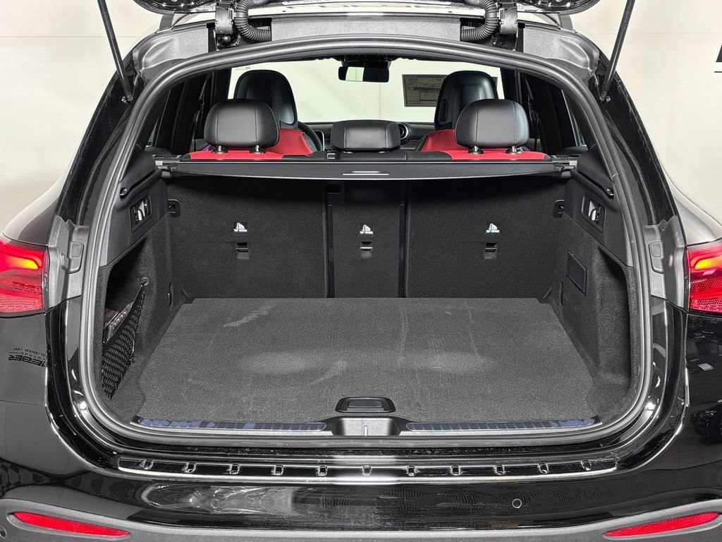 Certified 2026 Mercedes-Benz GLC 43 AMG 4MATIC image 9
