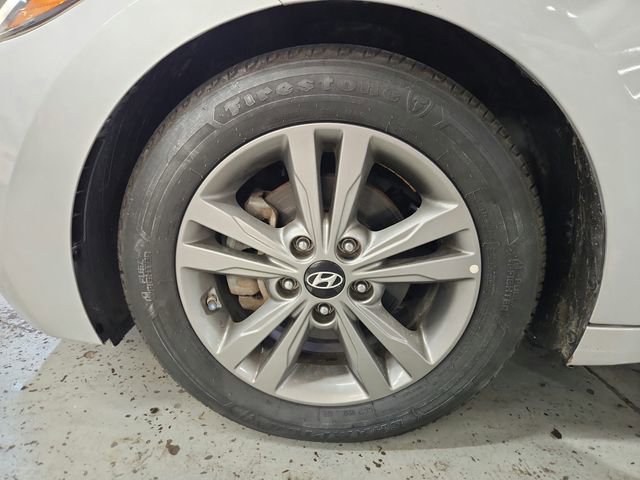 Used 2017 Hyundai Elantra Value Edition w/ Cargo Package FWD image 26