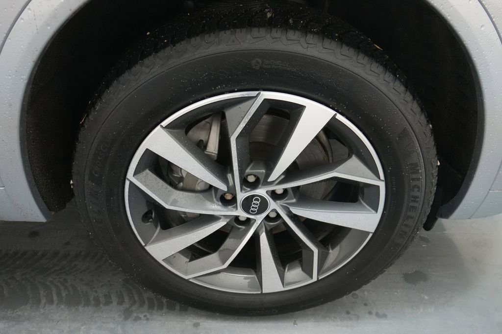 Used 2022 Audi Q5 2.0T Premium AWD/4WD image 9