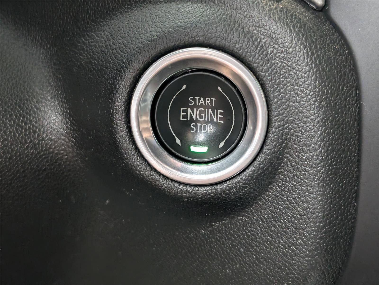 Used 2023 GMC Sierra 2500 Denali w/ Technology Package AWD/4WD image 29