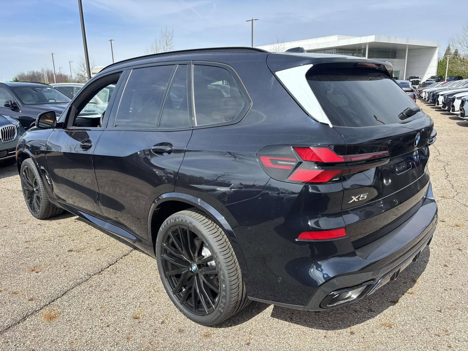 New 2026 BMW X5 xDrive40i AWD/4WD image 7
