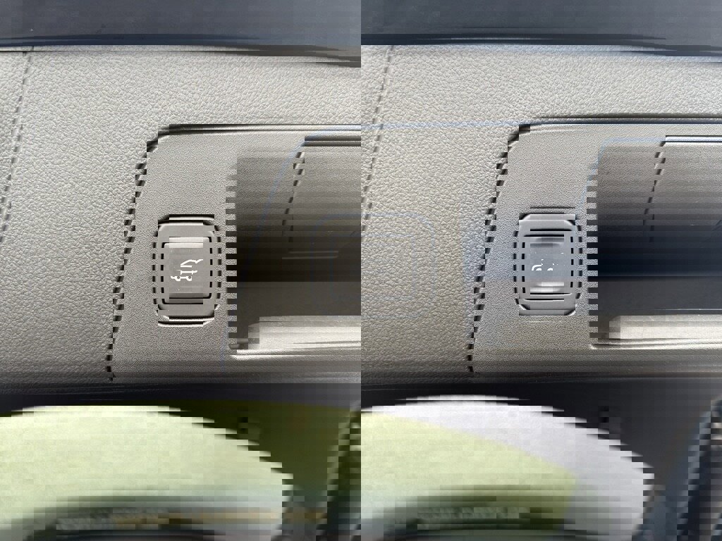 New 2025 Buick Envision Sport Touring image 23