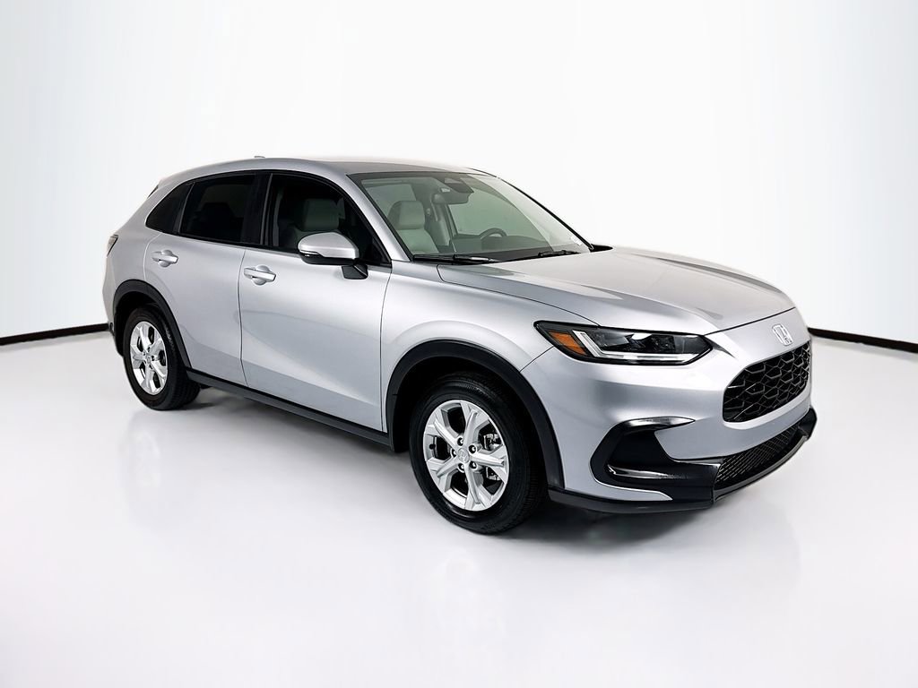 Certified 2025 Honda HR-V LX image 3