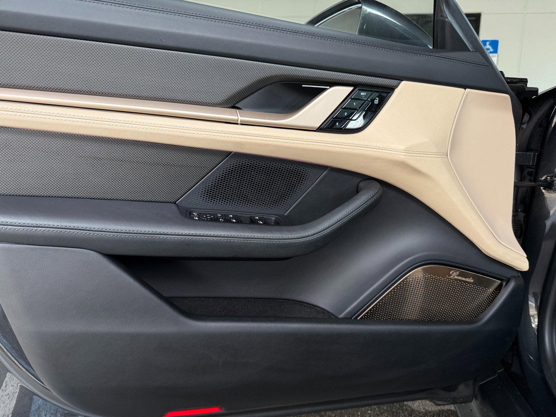 Used 2020 Porsche Taycan Turbo S image 41