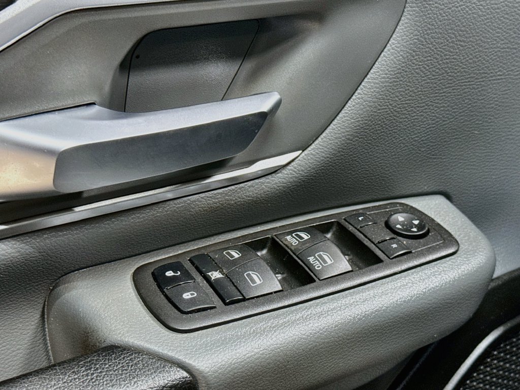 Used 2022 RAM 1500 Big Horn AWD/4WD image 17