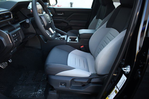 New 2025 Toyota Tacoma TRD Sport image 7