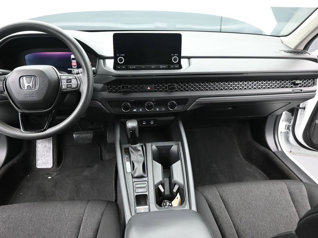 Used 2023 Honda Accord LX image 23