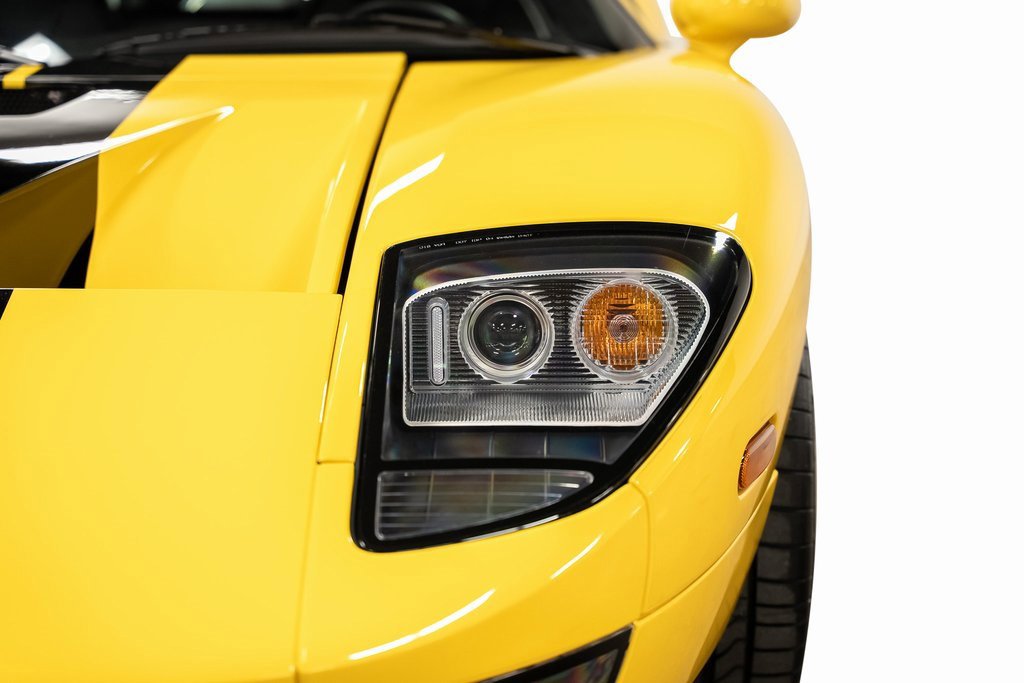 Used 2005 Ford GT image 9