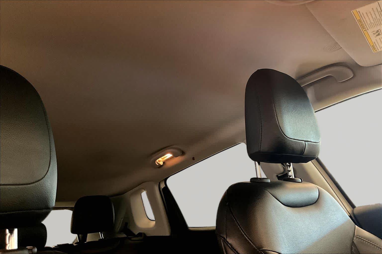 Used 2020 Jeep Compass Latitude FWD image 12