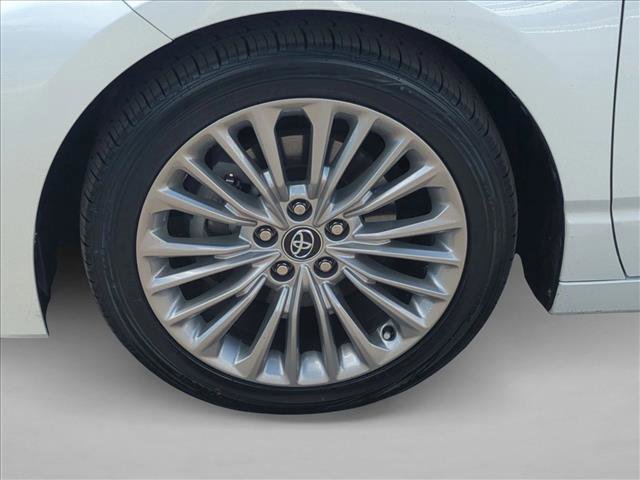 Used 2020 Toyota Avalon Limited w/ Advanced Safety Package image 24