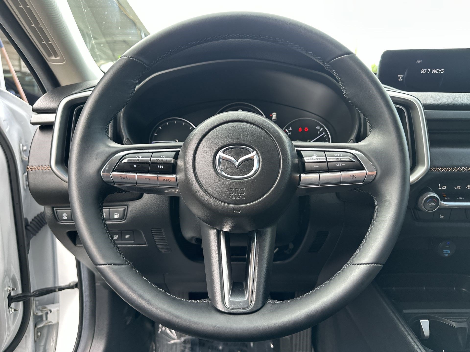 Used 2025 MAZDA CX-50 AWD 2.5 Hybrid w/ Weather Package image 11
