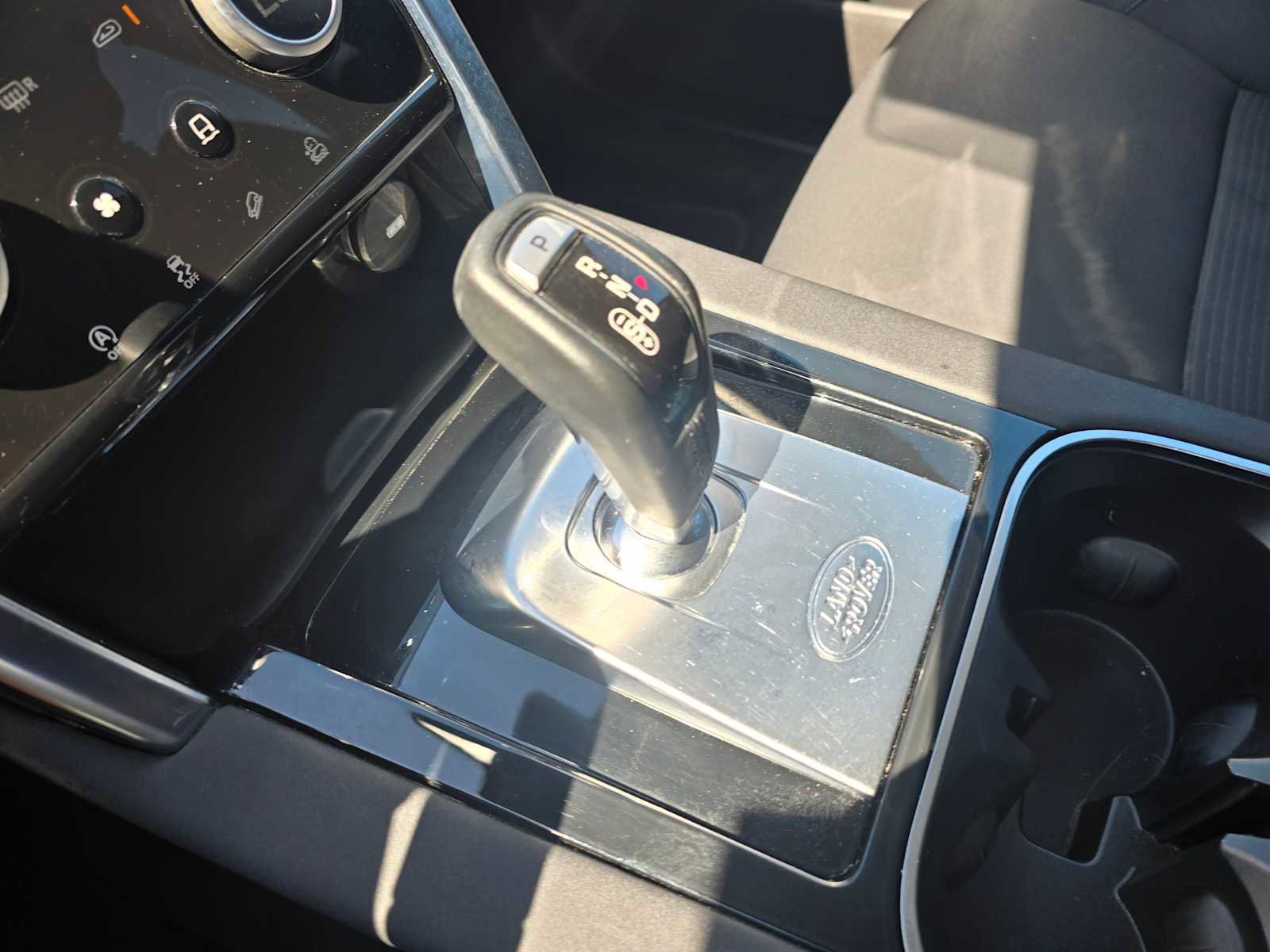 Used 2020 Land Rover Discovery Sport image 30