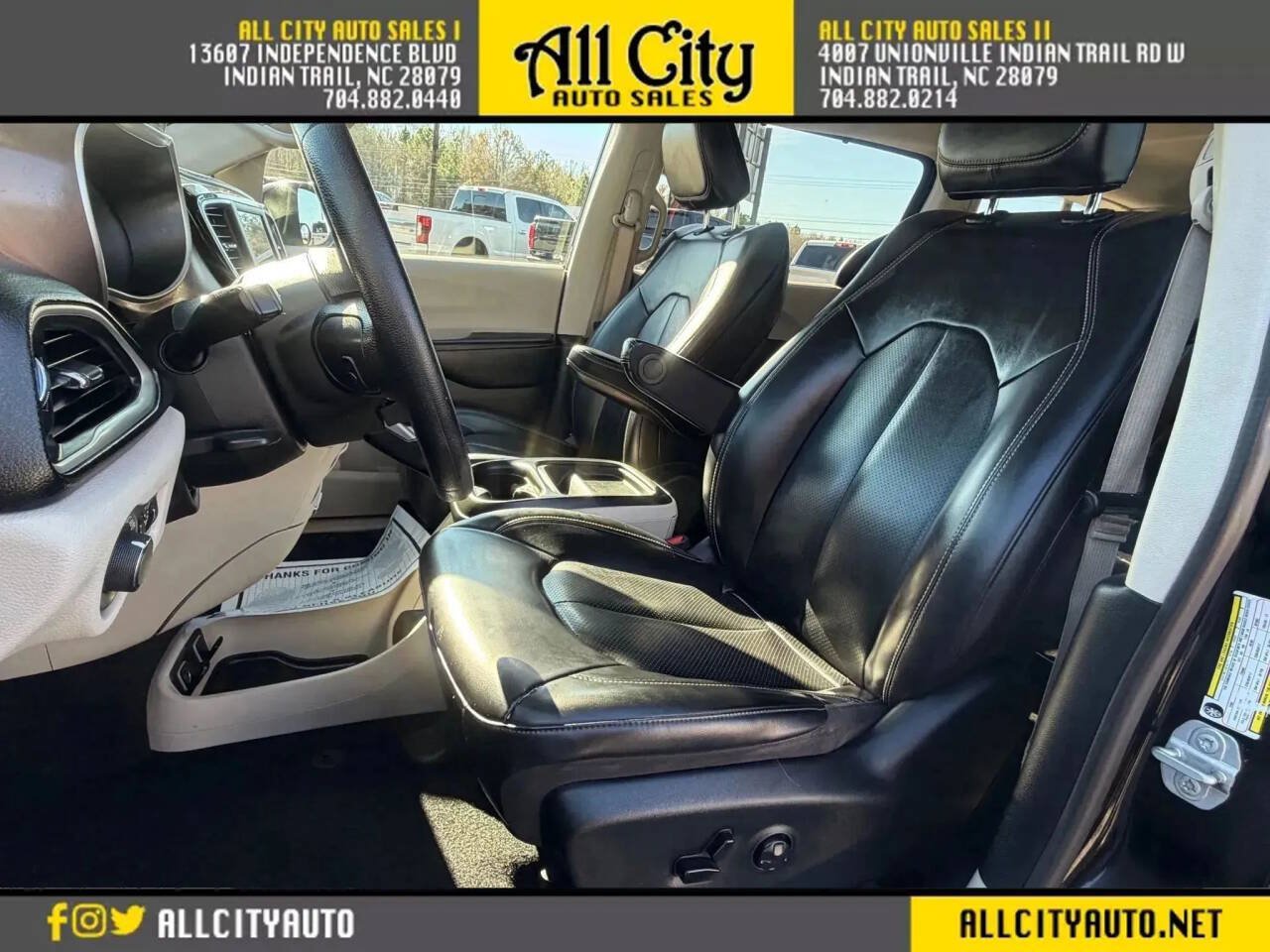 Used 2020 Chrysler Voyager Lxi FWD image 9