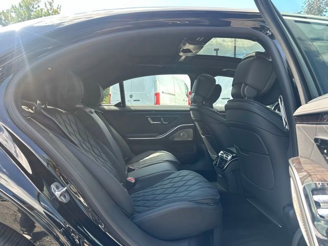 Used 2026 Mercedes-Benz S 580 4MATIC Sedan image 19