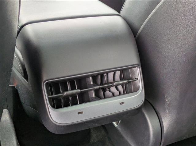 Used 2023 Tesla Model Y Long Range image 18