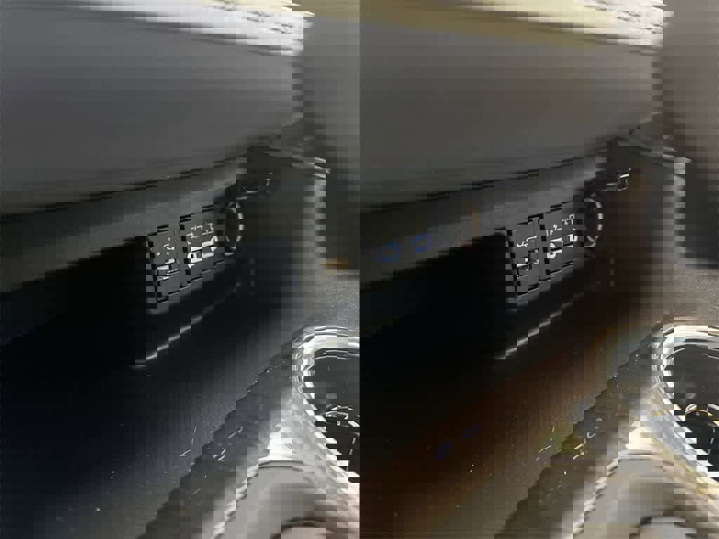 Used 2023 Toyota Highlander Limited image 33