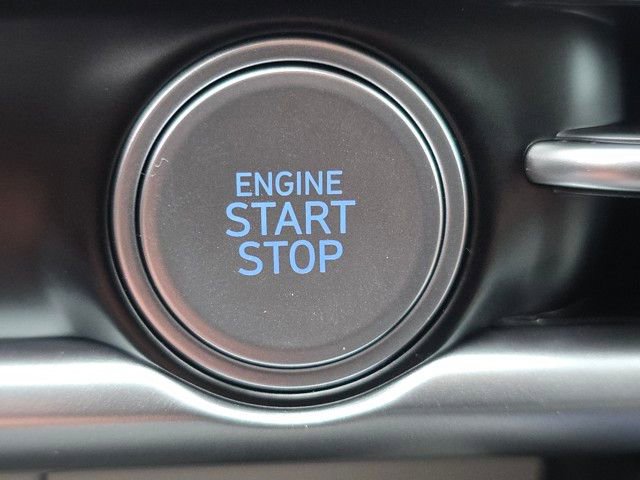 Certified 2025 Hyundai Tucson SE image 6