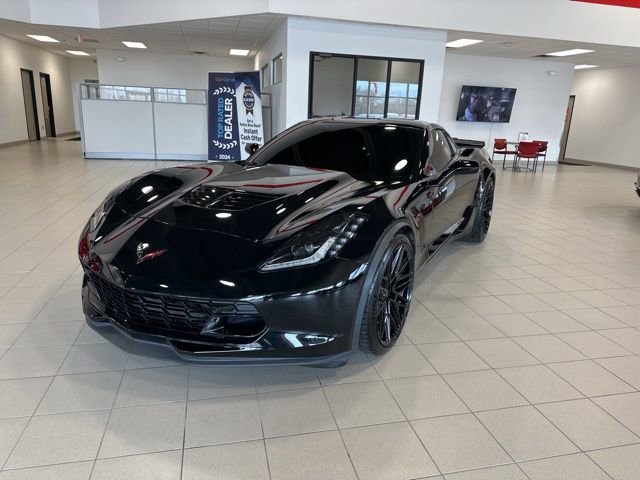 Used 2016 Chevrolet Corvette Z06 w/ 2LZ Preferred Equipment Group RWD image 2