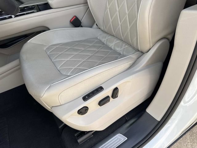 Used 2024 Volkswagen Atlas SEL Premium R-Line image 21