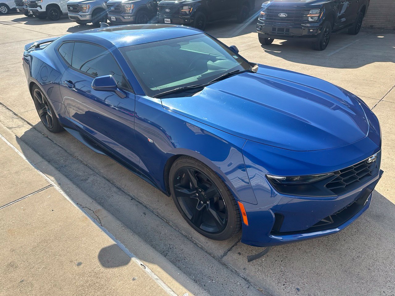 Used 2019 Chevrolet Camaro LT RWD image 11