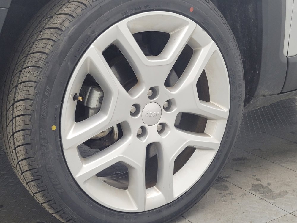 Used 2021 Jeep Renegade Latitude image 31