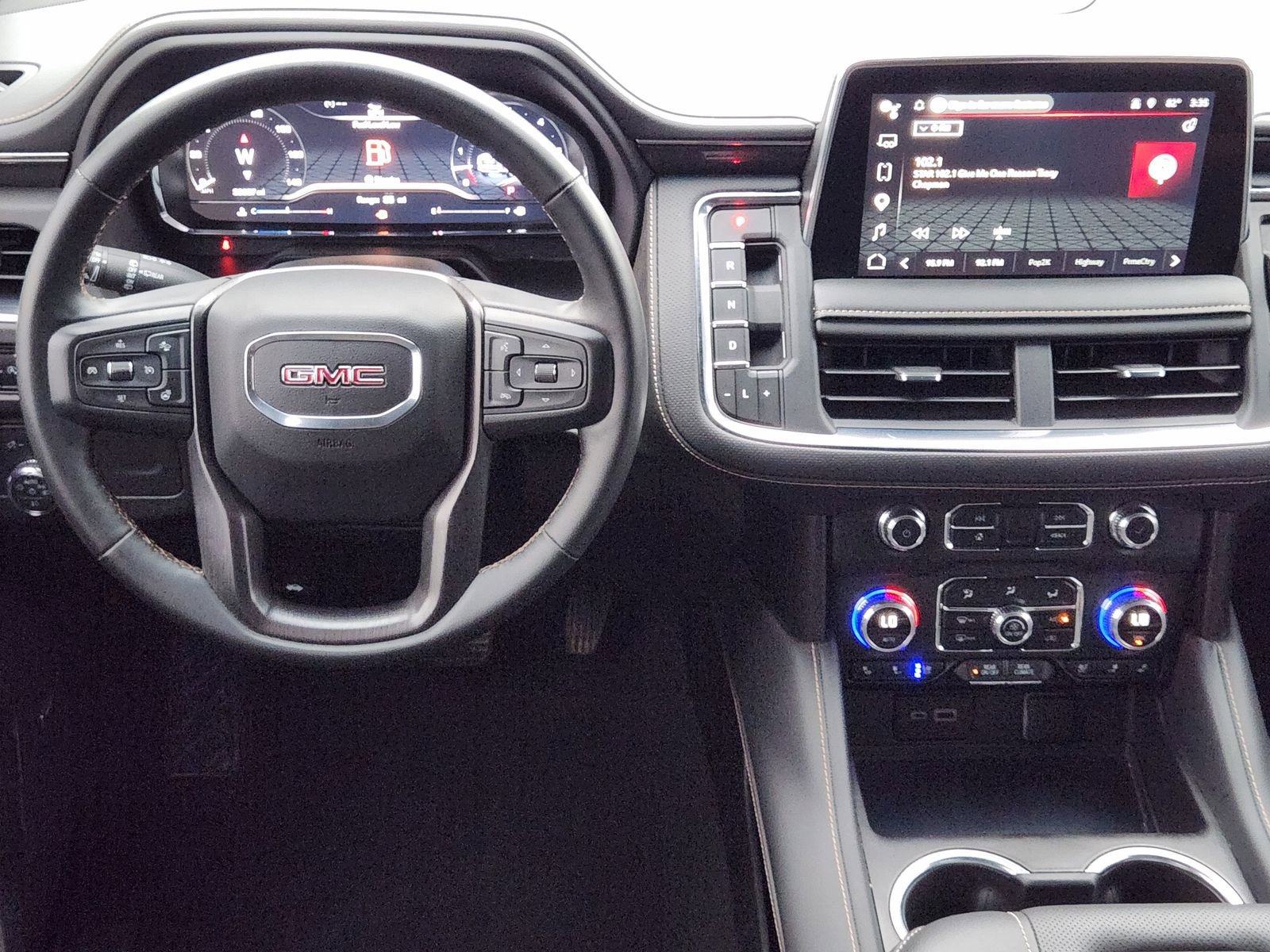 Used 2023 GMC Yukon AT4 AWD/4WD image 29