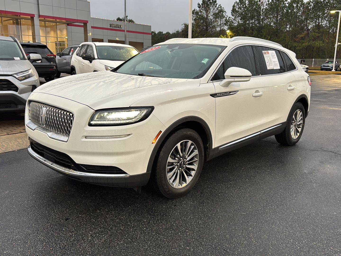 Used 2022 Lincoln Nautilus FWD w/ Premium Package