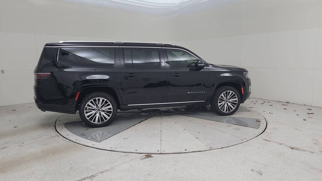 New 2025 Jeep Wagoneer L Series II image 16