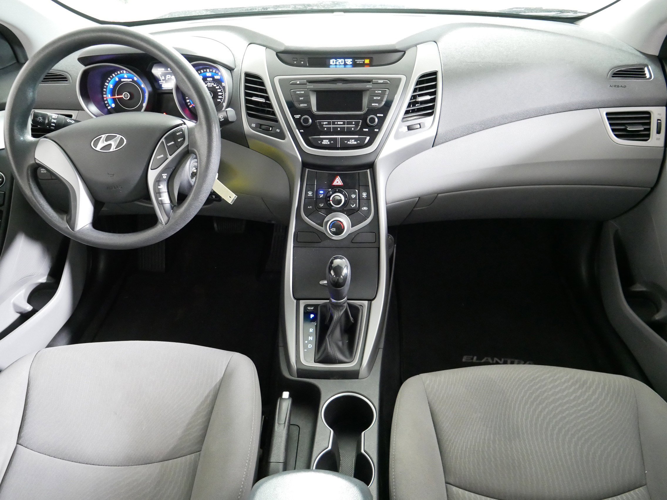 Used 2015 Hyundai Elantra SE FWD image 10