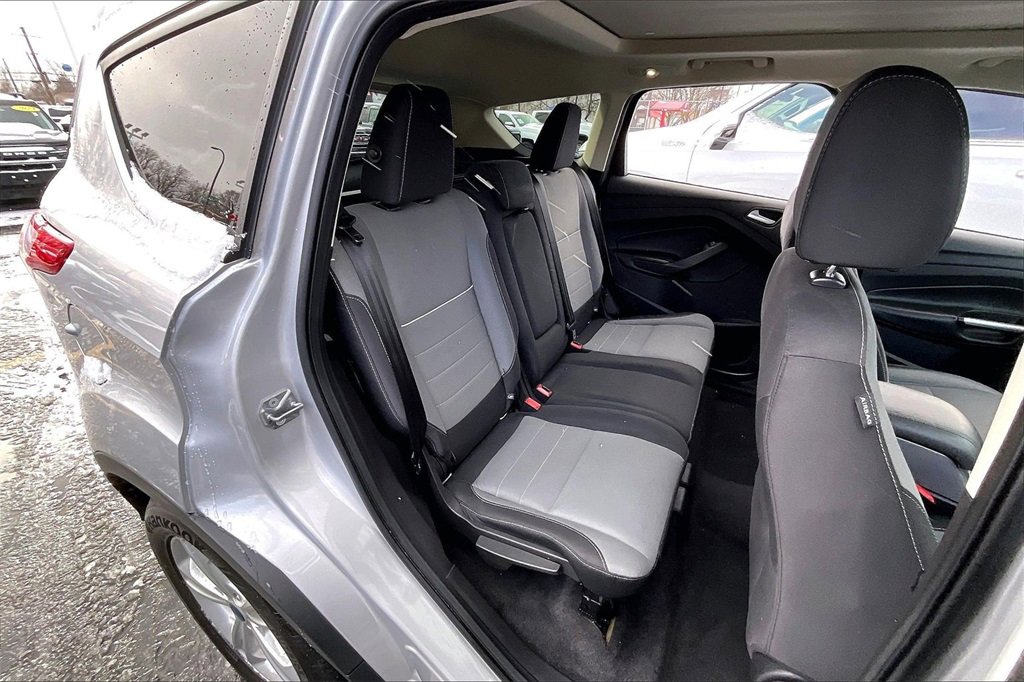 Used 2015 Ford Escape SE image 25