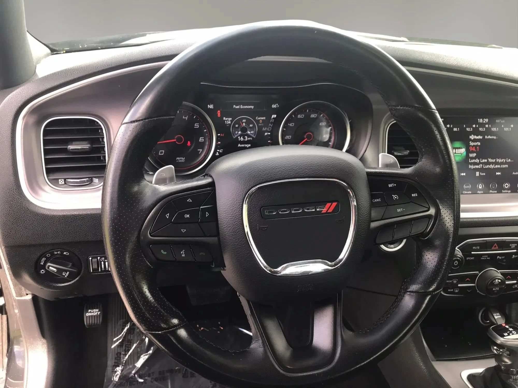 Used 2019 Dodge Charger SXT AWD/4WD image 17