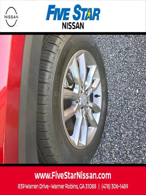 Used 2024 GMC Terrain SLT image 14