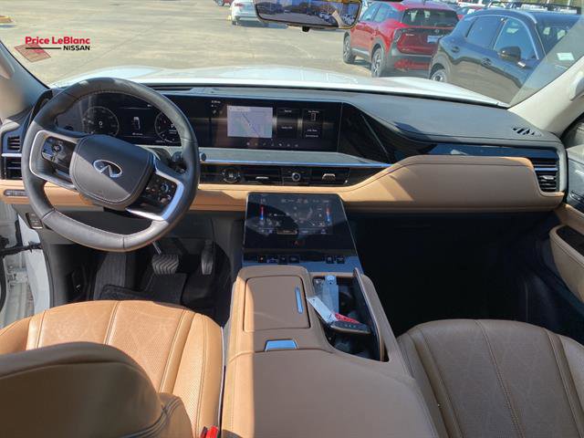 Used 2025 INFINITI QX80 Sensory image 16
