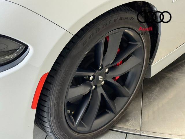 Used 2022 Dodge Charger R/T w/ Performance Handling Group RWD image 4