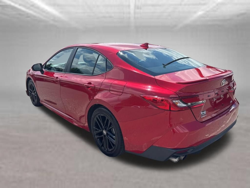 Used 2025 Toyota Camry SE FWD image 3