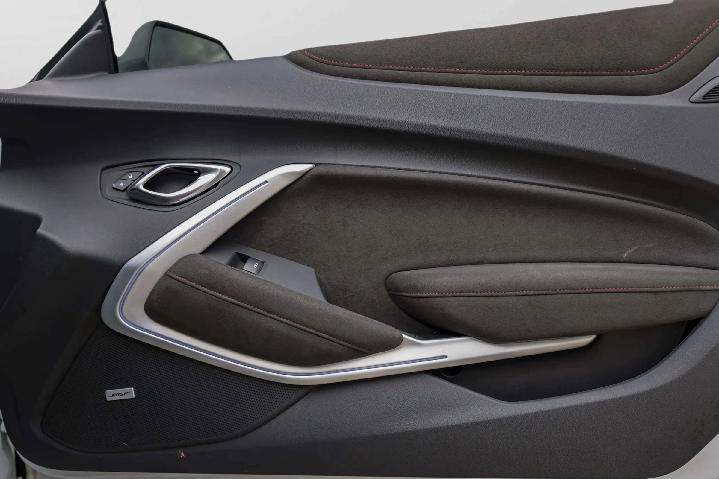 Used 2019 Chevrolet Camaro ZL1 image 30