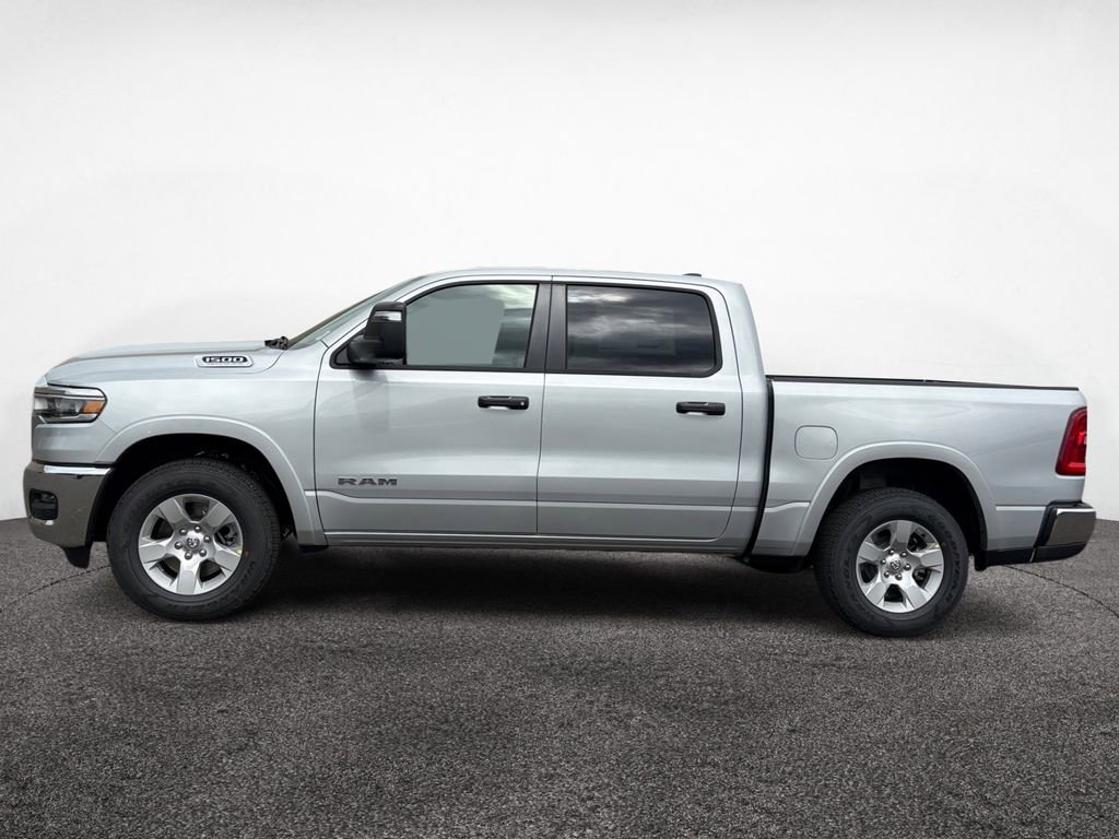 New 2026 RAM 1500 4x4 Crew Cab image 2