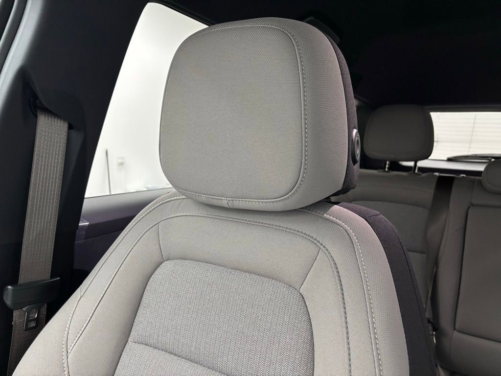 New 2026 GMC Terrain Elevation w/ Technology Package II image 33