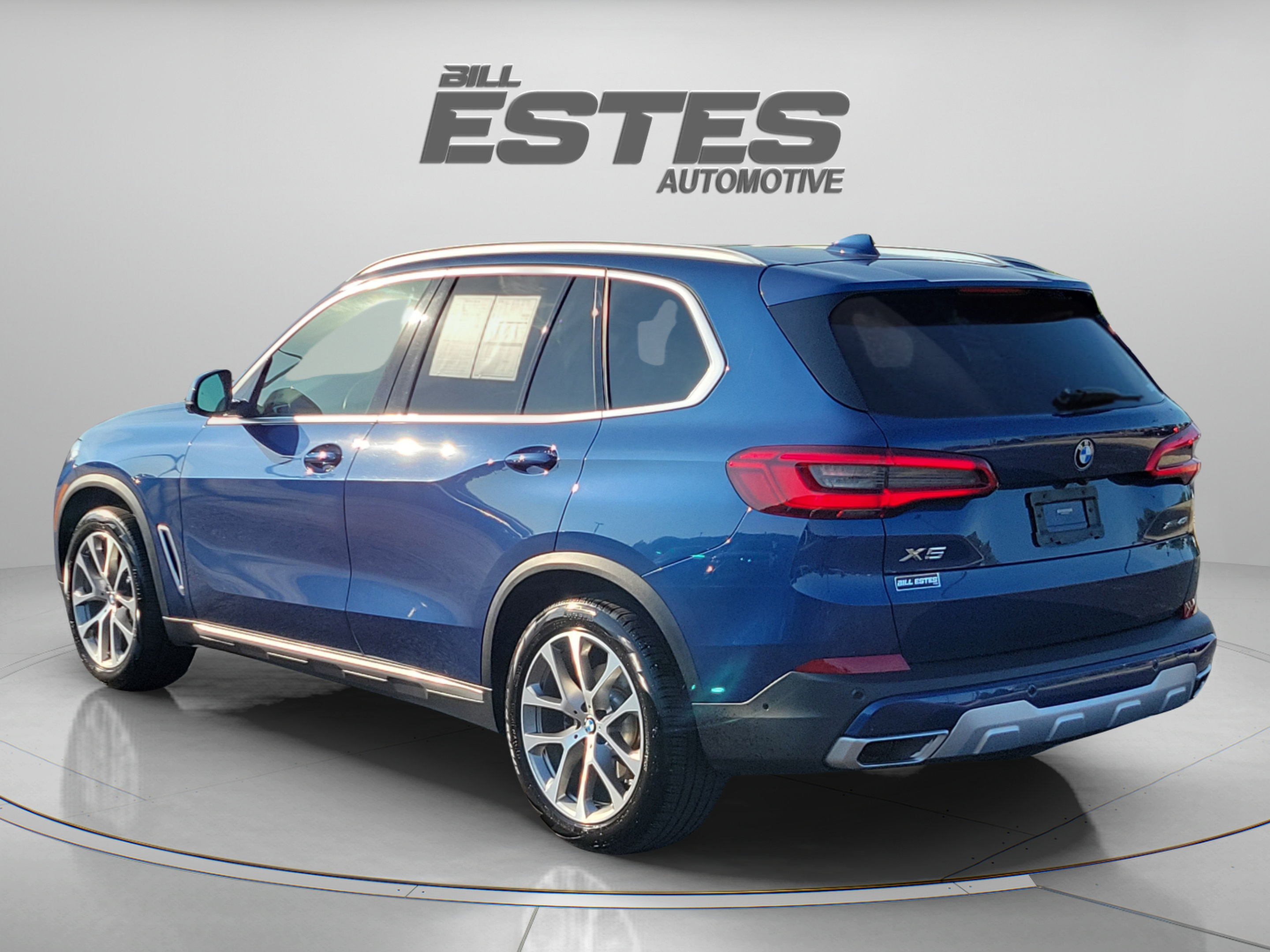 Used 2020 BMW X5 xDrive40i w/ Executive Package AWD/4WD image 2