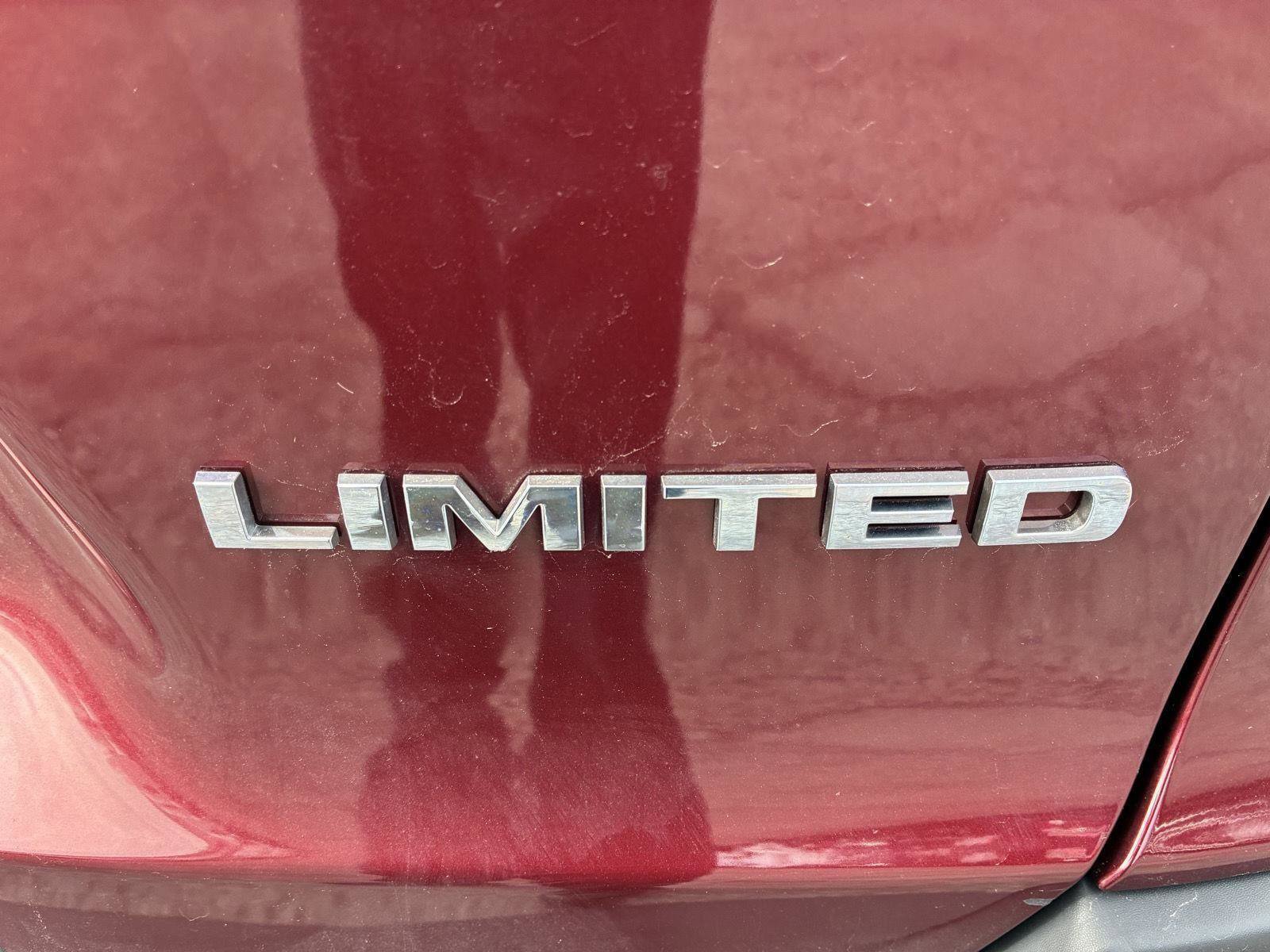 Used 2021 Jeep Cherokee Limited AWD/4WD image 37