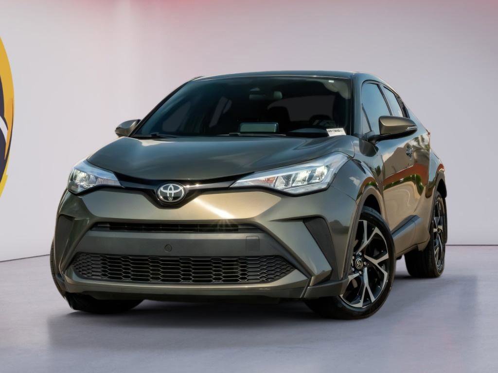 Used 2021 Toyota C-HR XLE FWD video 1
