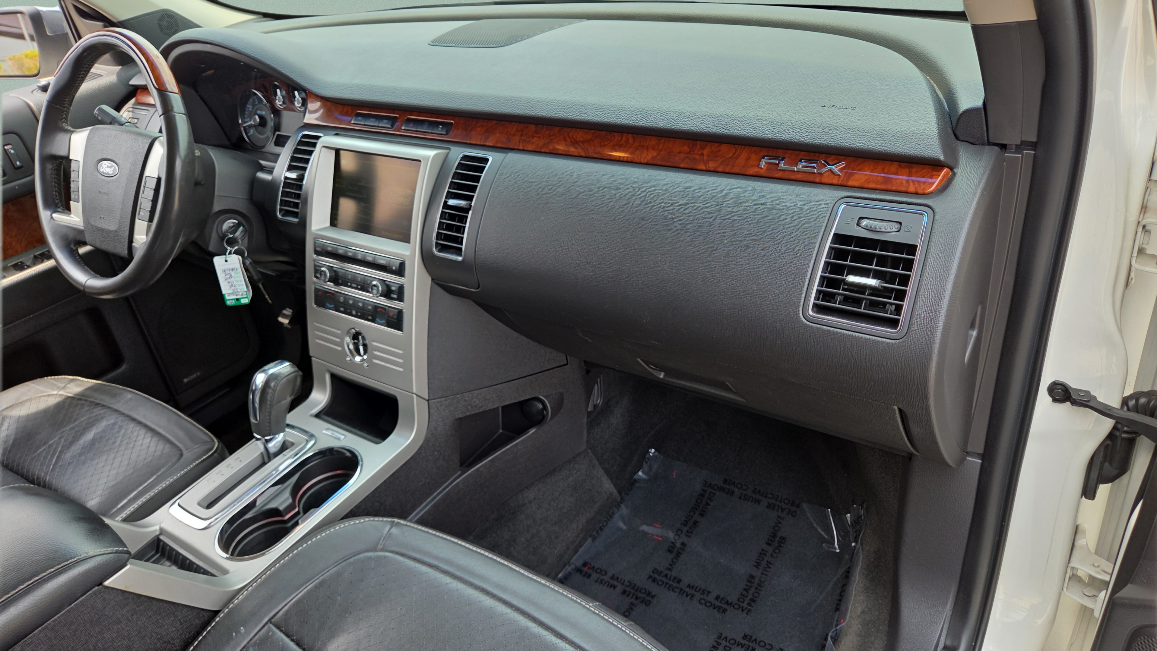 Used 2010 Ford Flex Limited FWD image 16