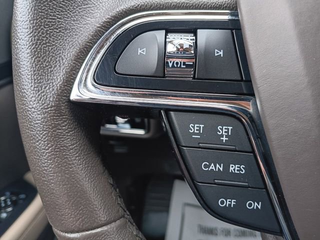 Used 2022 Lincoln Nautilus AWD image 6