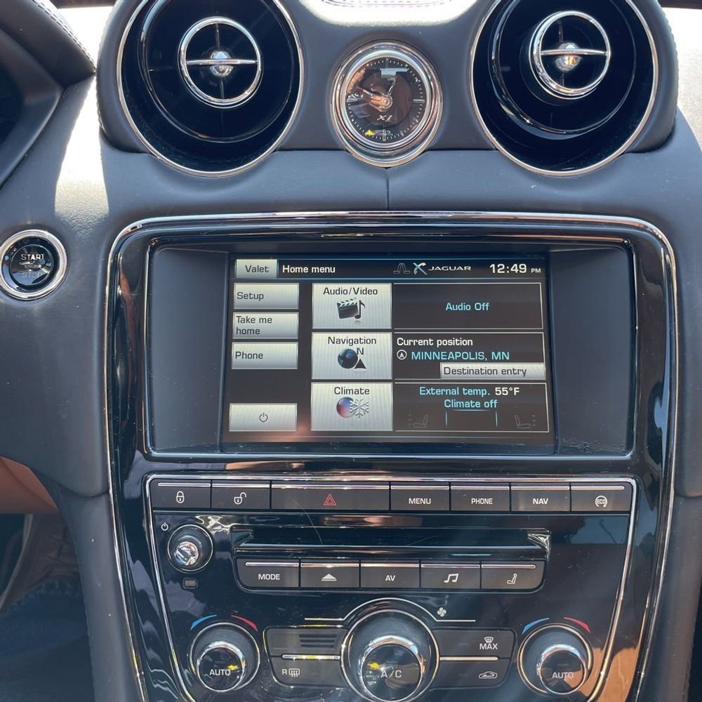 Used 2015 Jaguar XJ L Portfolio image 12