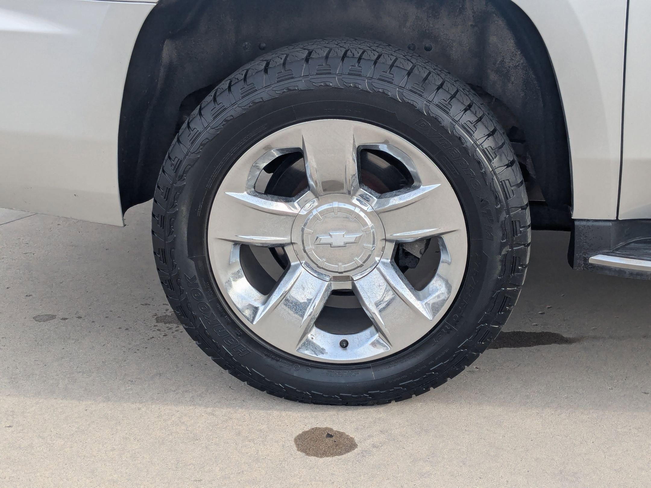 Used 2018 Chevrolet Suburban Premier image 11