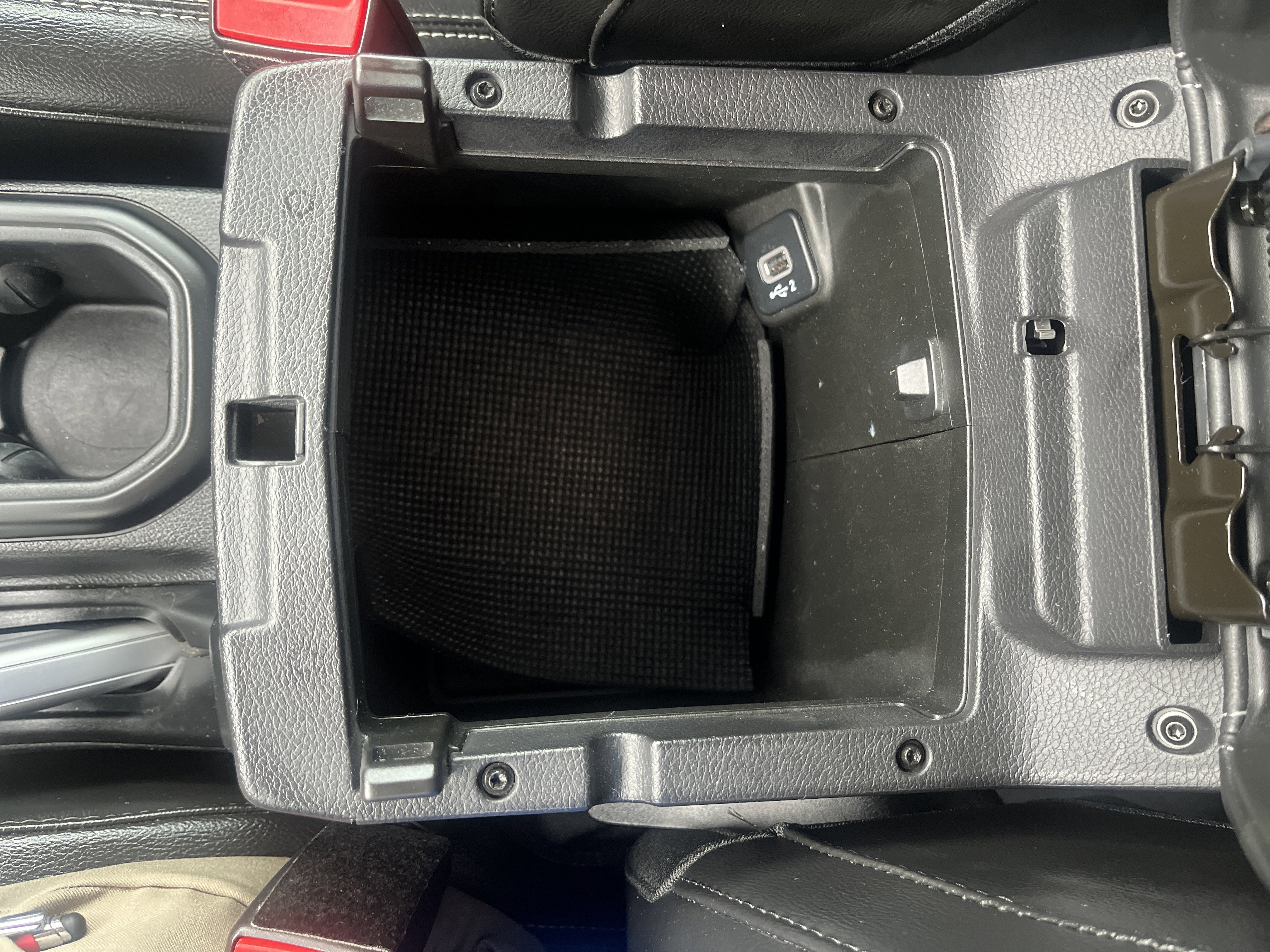 Used 2019 Jeep Wrangler Unlimited Sahara w/ Quick Order Package 24M Moab image 28