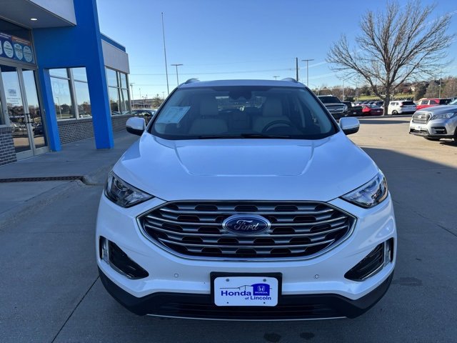 Used 2022 Ford Edge Titanium image 2