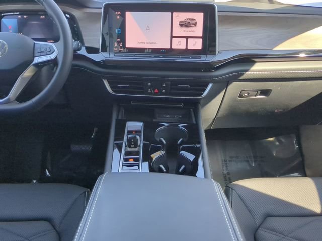 Certified 2024 Volkswagen Atlas SE image 16
