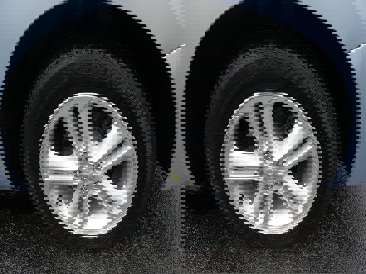 Used 2017 Chevrolet Cruze LT w/ Convenience Package image 35