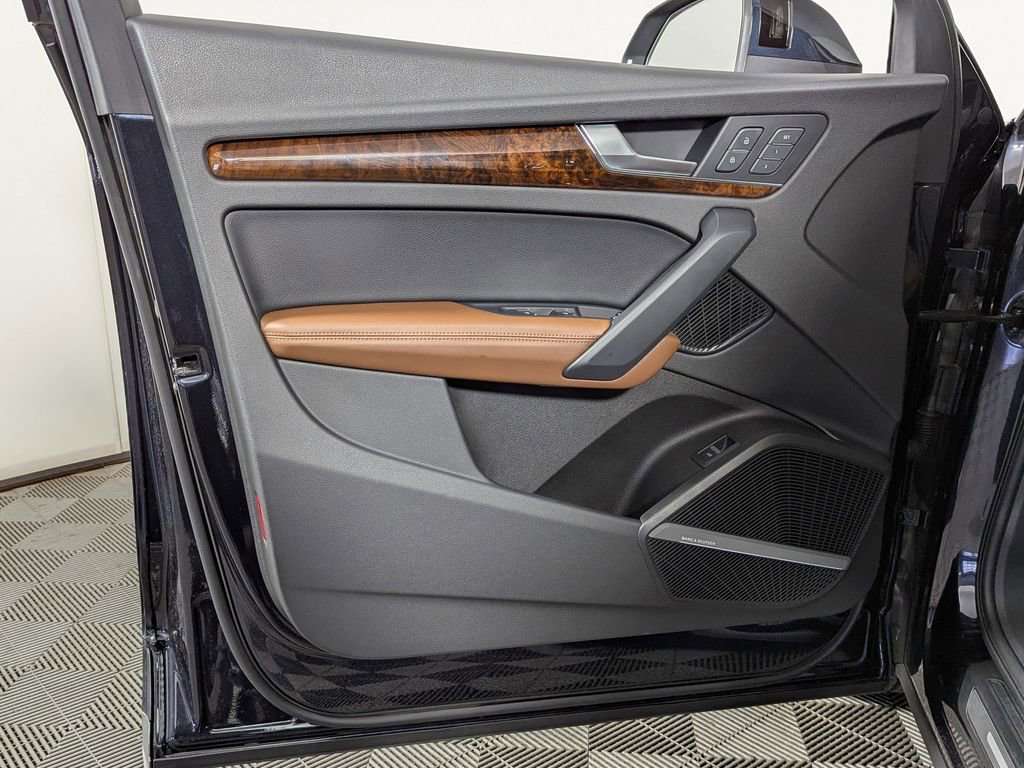 Used 2018 Audi Q5 Prestige w/ Prestige Package image 13